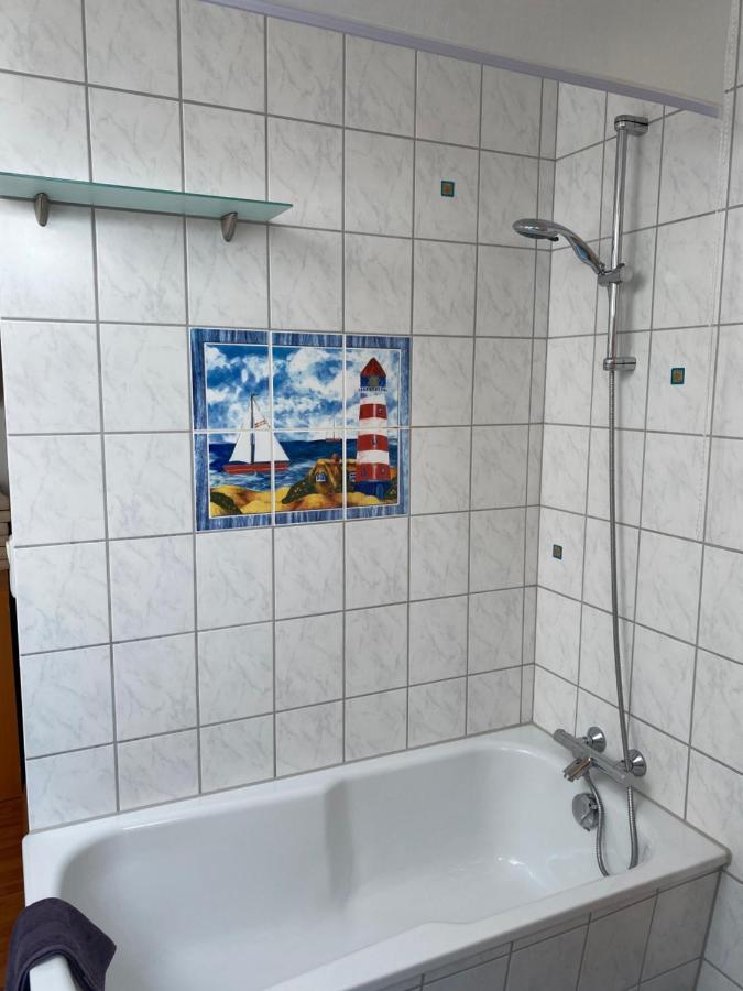 Moderne Maisonette-Wohnung Am Karpfenteich; Modern Apartment With View Of The Carp Pond Бармштедт Экстерьер фото