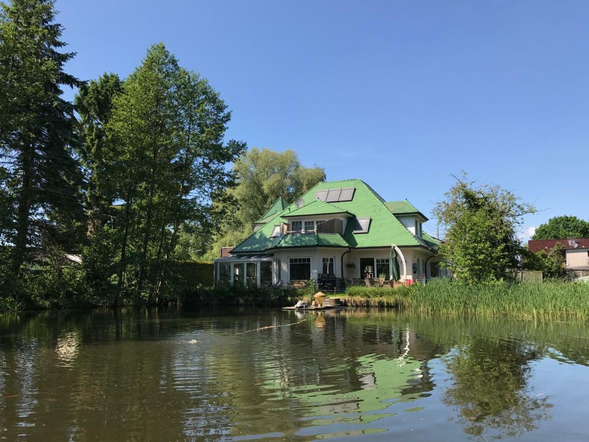 Moderne Maisonette-Wohnung Am Karpfenteich; Modern Apartment With View Of The Carp Pond Бармштедт Экстерьер фото